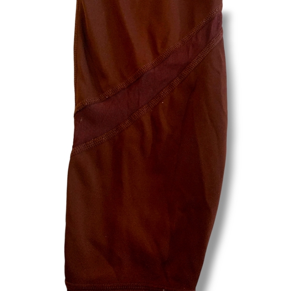 EUC ATHLETA TENACITY 7/8 TIGHT IN POWERLIFT IN ANTIQUE BURGANDY, SIZE MEDIUM - Picture 10 of 16